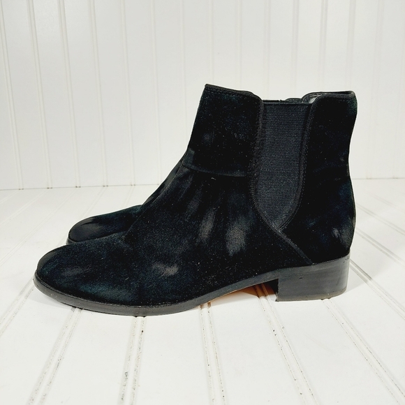 Ann Taylor Black Suede Slip On Side Elastic Casual Chelsea Ankle Boots B524 - Picture 1 of 11